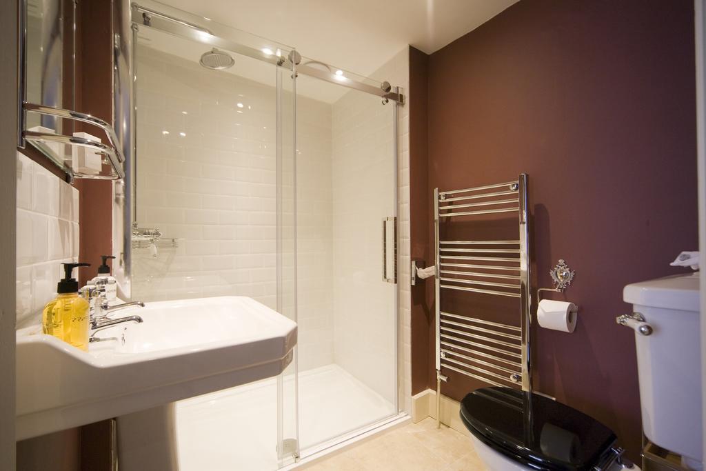 Stuart House Boutique Bedrooms 스토우온더올드 외부 사진